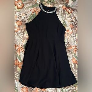 One Clothing Los Angeles Women’s Size Large Black Dress With Neck Embellishing